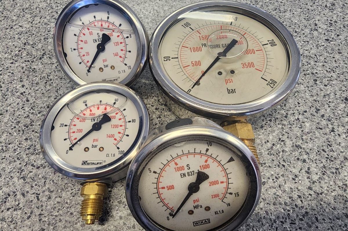 Pressure Gauges